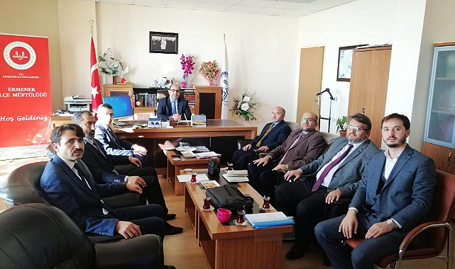 İLÇE MÜFTÜLERİ TOPLANTISI ERMENEK'TE GERÇEKLEŞTİRİLDİ.