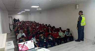 Karaman İl Jandarma Komutanlığı Trafik Eğitimi Verdi
