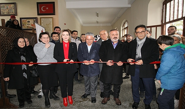 SERTÇELİK FİLİSTİN KONULU SERGİ AÇILIŞINA KATILDI