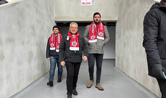 SERTÇELİK KARAMAN MAÇINI TARAFTARLARLA BİRLİKTE İZLEDİ