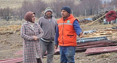 Zarar Gören Ağılda İncelemelerde Bulundu