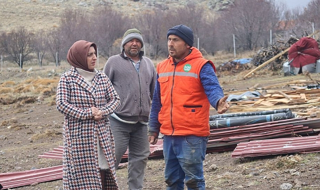 Zarar Gören Ağılda İncelemelerde Bulundu