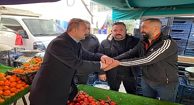 Büyük Birlik Partisi Karaman Belediye Başkan Adayı Mesut Soyfidan, Cumartesi günleri kurulan semt pazarını ziyaret etti.