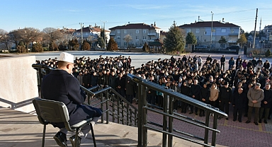 Maarif Camiası Saygı Duruşuna Geçti: 6 Şubat Depremi Okullarda Anıldı