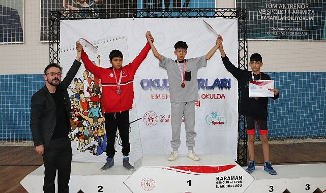OKUL SPORLARI GÜREŞ GRUP MÜSABAKALARI SERBEST STİLDE MADALYALAR SAHİPLERİNİ BULDU