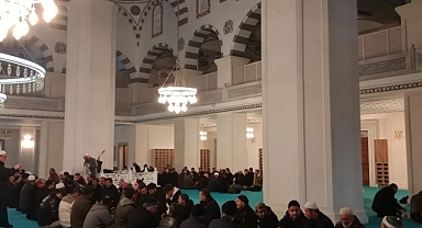 Sabah Namazı Buluşması Devam Ediyor
