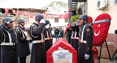 Şehit J.Uzm.Çvş. Ahmet Tuğay Son Yolculuğuna Dualarla Uğurlandı