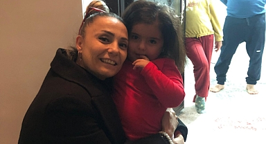 ÇELİKTAŞ, Karamanlı her vatandaşa ulaşmak için gece gündüz ekibi ile Karaman ile ilgili yapılması gerekenleri vatandaşa anlatıyor.