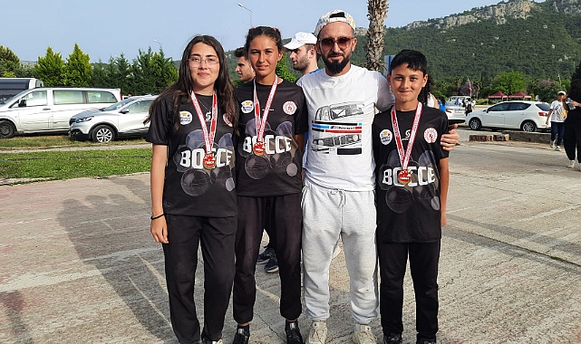 KARAMAN BOCCE-PETANK TAKIMI TÜRKİYE ŞAMPİYONU OLDU