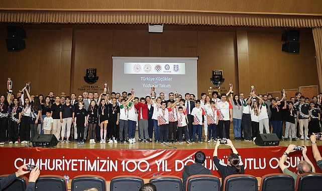 SATRANÇ ŞAMPİYONASI ÖDÜL TÖRENİ İLE SONA ERDİ