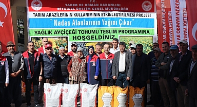 TAKE PROJESİ İLE %75 HİBELİ YAĞLIK AYÇİÇEK TOHUMU DAĞITILDI.