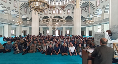 Hacı Adaylarina Eğitim Düzenlendi