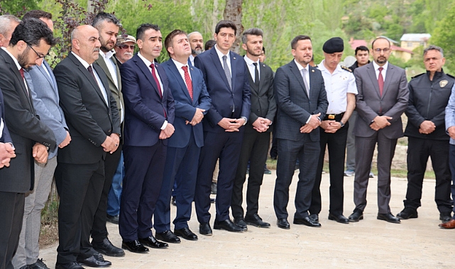 KARAMANOĞLU MEHMETBEY DUALARLA ANILDI