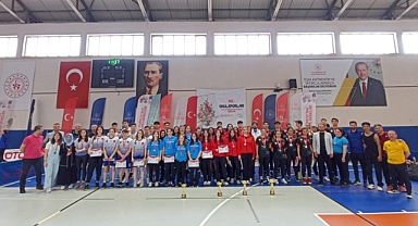 OTURARAK VOLEYBOL TÜRKİYE ŞAMPİYONASI SONA ERDİ