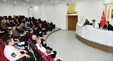 Vali Başkanlığında İl İdare Şube Başkanları Toplantısı Yapıldı