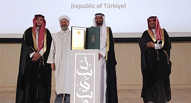 Diyanet hac organizasyonunda yine birincilik ödülünü aldı