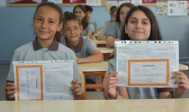 Karaman'da 50 Bin Öğrenci Karnelerini Alarak Yaz Tatiline Merhaba Dedi