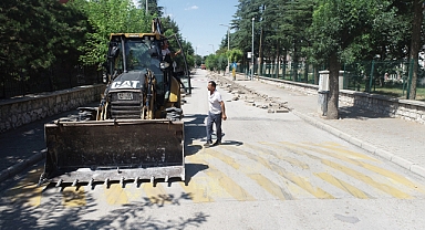 2. İSTASYON CADDESİ YENİLENİYOR