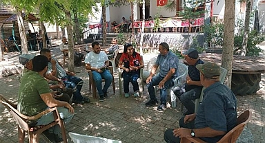 Süt Mısırı Konularında Üreticilere Bilgi Verdi