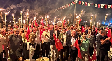 AKÇAŞEHİR'DE ZAFER BAYRAMI COŞKUSU