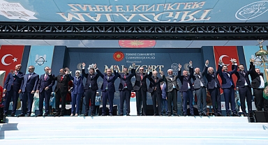 “İSTANBUL'UN FETHİNE GİDEN SÜRECİN EN KRİTİK ADIMI MALAZGİRT'TE ATILMIŞTIR”