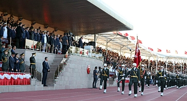 Millî Savunma Üniversitesi Kara Harp Okulunun Mezuniyet Töreni Gerçekleştirildi