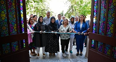 Yeşilay Danışmanlık Merkezi (YEDAM) Danışanlarının Tedavi Süreçlerinde Ürettikleri Serginin Açılışı Gerçekleştirildi.