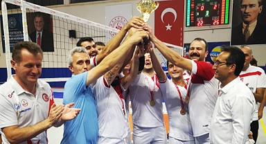 KAMU SPOR OYUNLARI VOLEYBOL’DA ŞAMPİYON EĞİTİM VE ARAŞTIRMA HASTANESİ