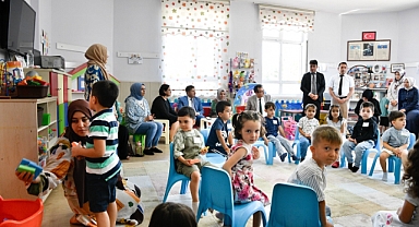 Vali Minik Öğrencilerimizin Heyecanlarına Ortak Oldu.