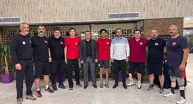 GENÇLİK VE SPOR İL MÜDÜRÜ KARADENİZ’DEN MİLLİ TAKIM KAMPINA ZİYARET