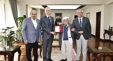 Hayırsever Vatandaşa Madalya ve Berat Belgesi verildi