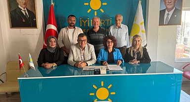 İYİ PARTİ KARAMAN KADIN VE AİLE SOSYAL HİZMETLER BAŞKAĞININ KADIN CİNAYETLERİNE İLİŞKİN BASIN AÇIKLAMASI YAYINLADI