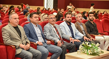 KMÜ ÖĞRENCİLERİNE TÜBİTAK DESTEKLEME PROGRAMLARI HAKKINDA SEMİNER VERİLDİ