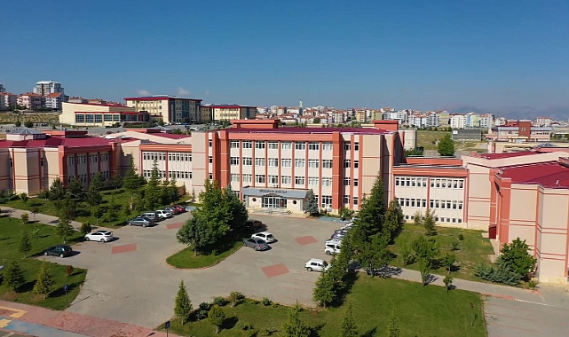 KMÜ ‘SEKTÖR KAMPÜSTE’ PROGRAMININ PAYDAŞI OLDU