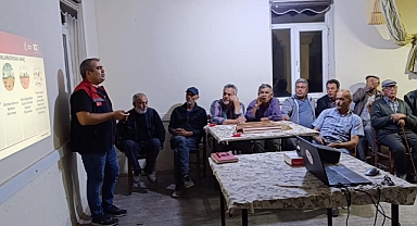 “PLANLI ÜRETİME GEÇİŞ” AKŞAM TOPLANTISI SÜLEYMANHACI KÖYÜNDE GERÇEKLEŞTİRİLDİ