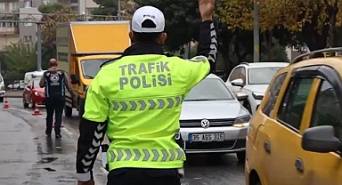  Emniyet ve Jandarma Ekiplerinden Büyük Trafik Denetimi: 462 Bin Sürücüye İşlem