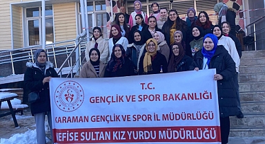 GÖNÜLLÜ ÖĞRENCİLERDEN ANLAMLI HUZUREVİ ZİYARETİ
