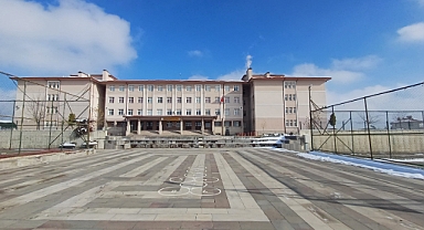 Karaman Eğitiminde Bir İlk Daha: Nefise Sultan Kız Mesleki ve Teknik Anadolu Lisesi Ortaokulu Kapılarını Açıyor