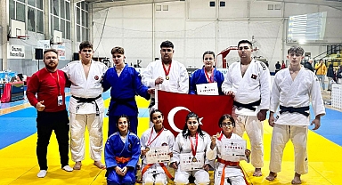 KARAMANLI JUDOCULAR ÜSKÜP’TEN MADALYALARLA DÖNDÜ