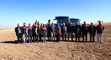 Seyithasan Köyünde 15 Çeşit Yerli ve Milli Buğday Tohumu ile Kurulan Demonstrasyon çalışması Yapıldı.