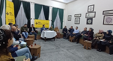 Edebiyat Tutkusu ile Şekillenen Bir Hayat: Bekir Sıtkı Erdoğan