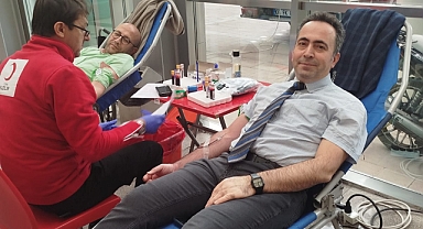 Karaman Eğitim ve Araştırma Hastanesinde Kan Bağışı Kampanyası Düzenlendi
