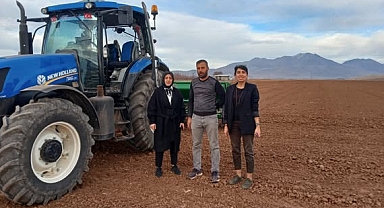 Karaman İl Tarım ve Orman Müdürü Hatice Bulut Buğday Ekimi Yaptı
