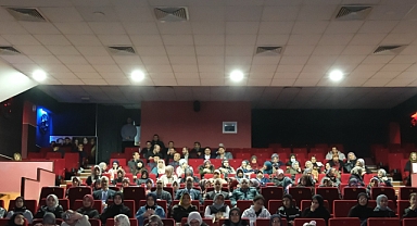 'Hep Otuz Üç Yaşında' sinema filmi Karaman'da gösterime girdi.