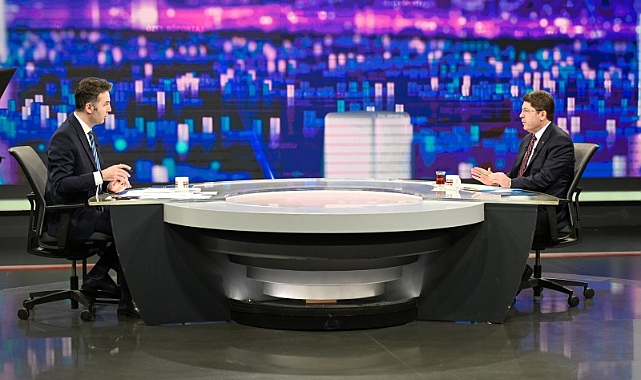 ADALET BAKANI TUNÇ, CANLI YAYINDA SORULARI YANITLADI