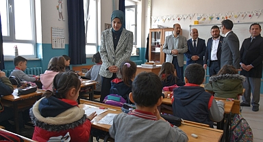 Vali Yardımcısı Çiçekli’nin Okul Ziyaretleri Devam Ediyor