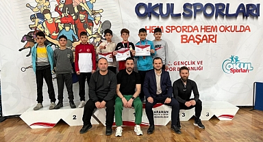 GÜREŞTE SPORCULAR DERECEYE GİRDİ