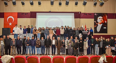 KMÜ ÖĞRENCİLERİNDEN YAŞLILARA SAYGI HAFTASI PROGRAMI