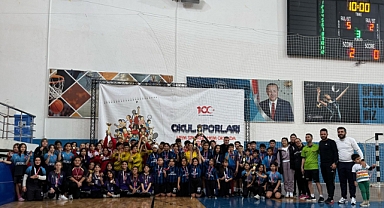 OKUL SPORLARI KÜÇÜKLER HENTBOL İL BİRİNCİLİĞİ SONA ERDİ