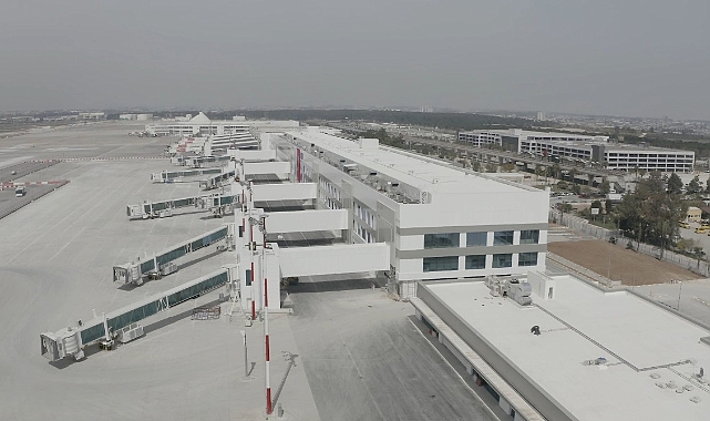 ANTALYA HAVALİMANI'NIN KAPASİTESİ 82 MİLYONA ÇIKIYOR